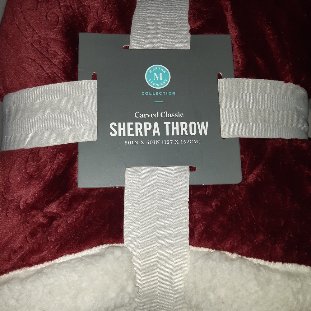 MARTHA STEWART SHERPA THROW... 50IN×60IN
